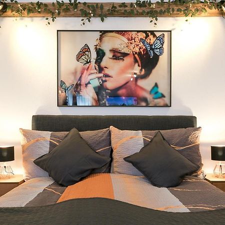 Spirit Apartments - Studio 2 - Kueche - Parkplatz 英格堡 外观 照片