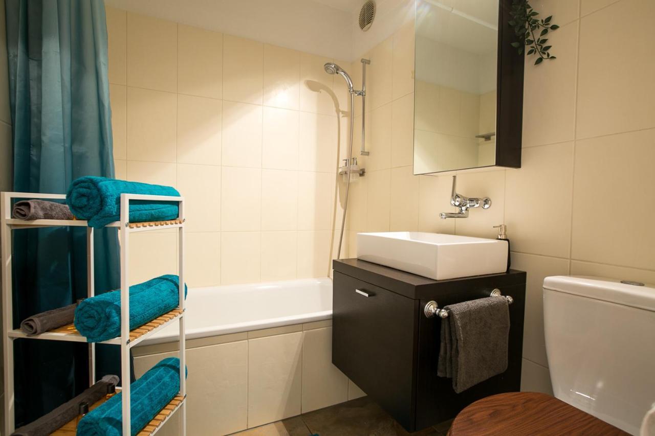 Spirit Apartments - Studio 2 - Kueche - Parkplatz 英格堡 外观 照片