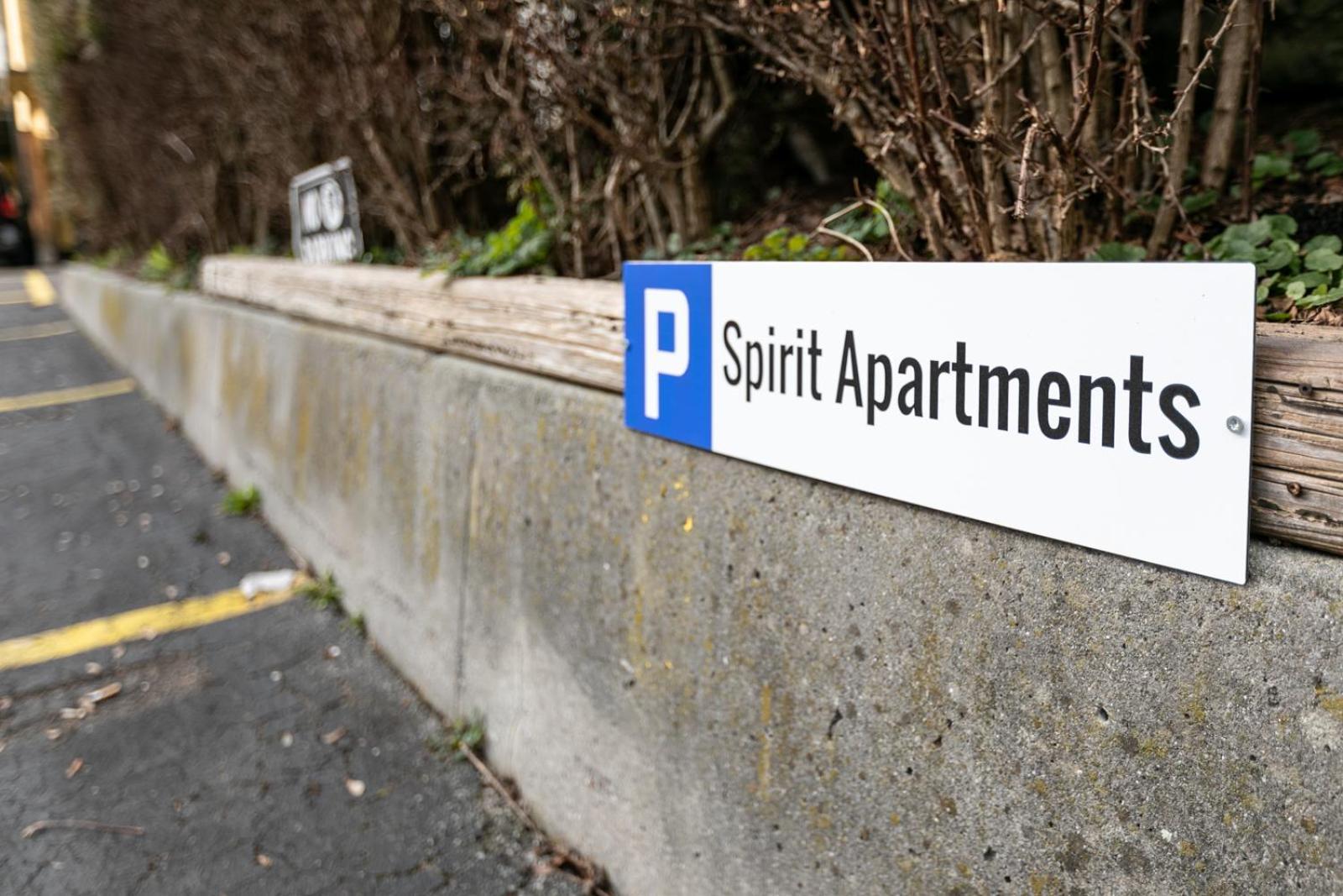 Spirit Apartments - Studio 2 - Kueche - Parkplatz 英格堡 外观 照片